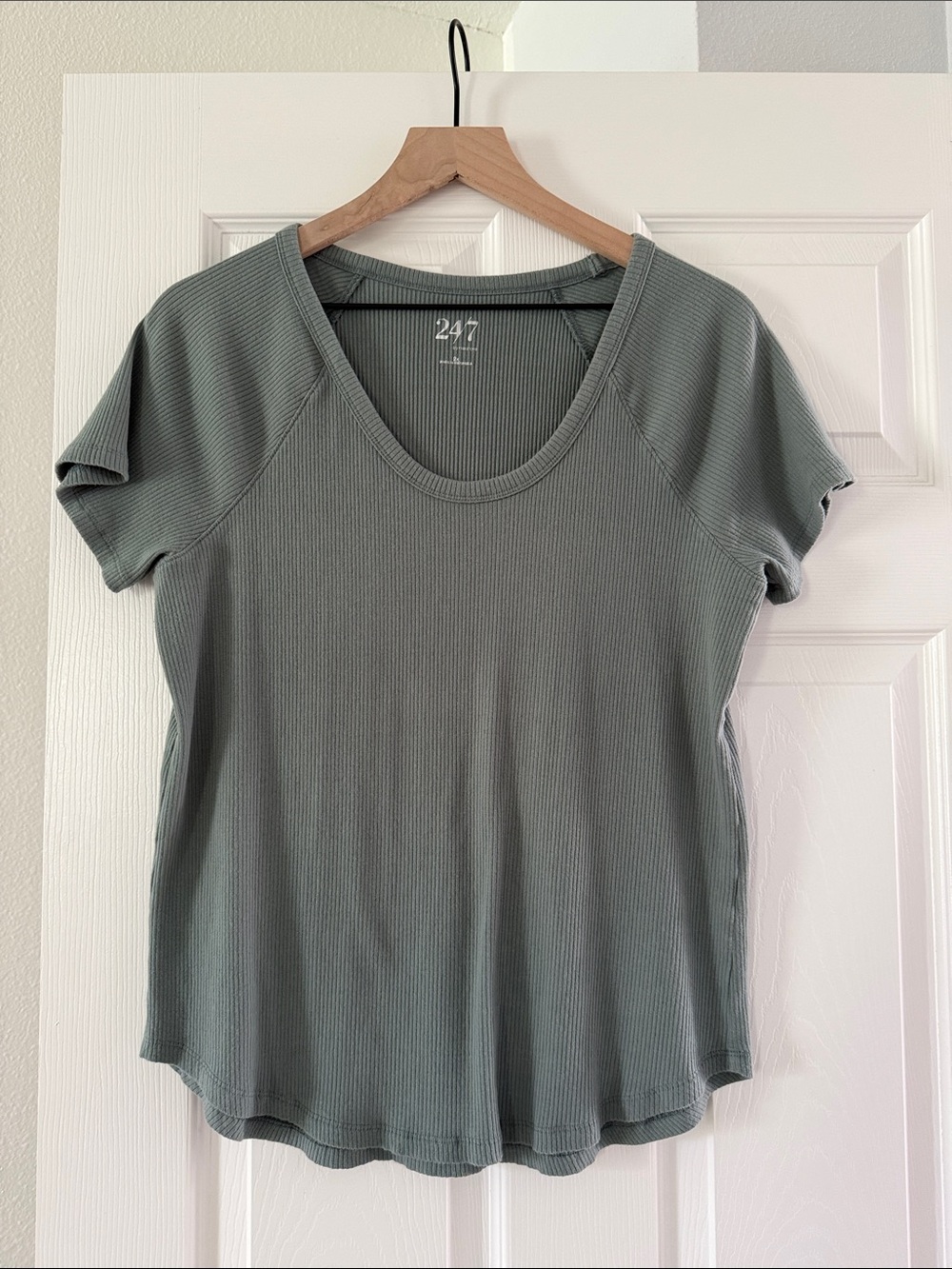 247 Essentials Scoop Neck Ribbed Tee in Sage